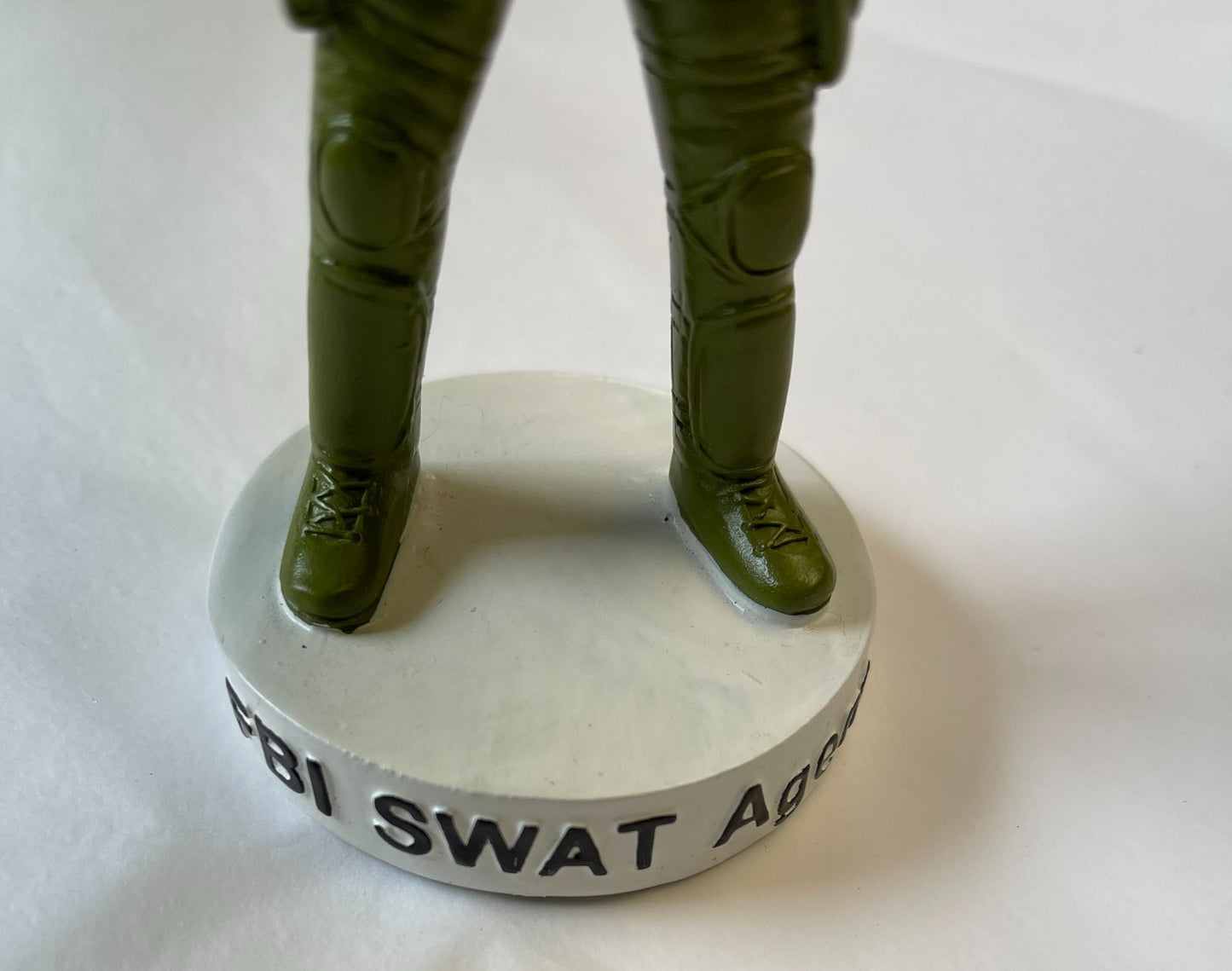 FBI SWAT AGENT BOBBLEHEAD MACHINE GUN SOLDIER